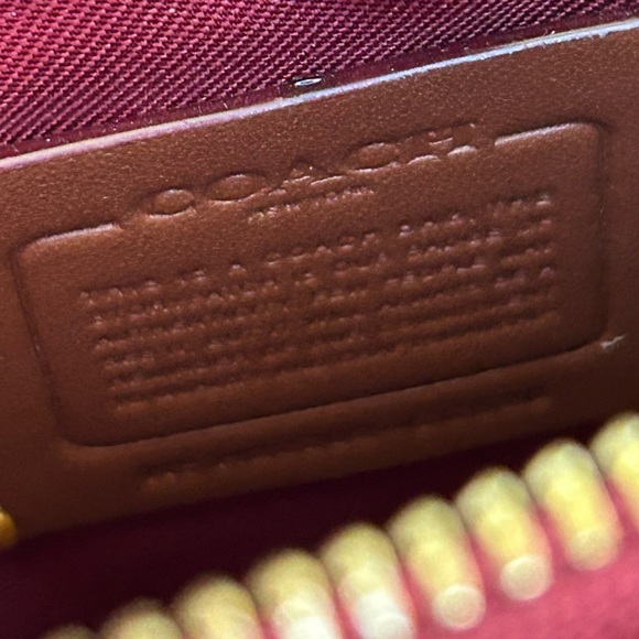 Coach Kitt Messenger Crossbody, 7.75” x 8.75” x 1.0” - Picture 12 of 13